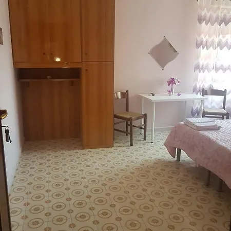 Cipponeri Guest House Maison d'hôtes *